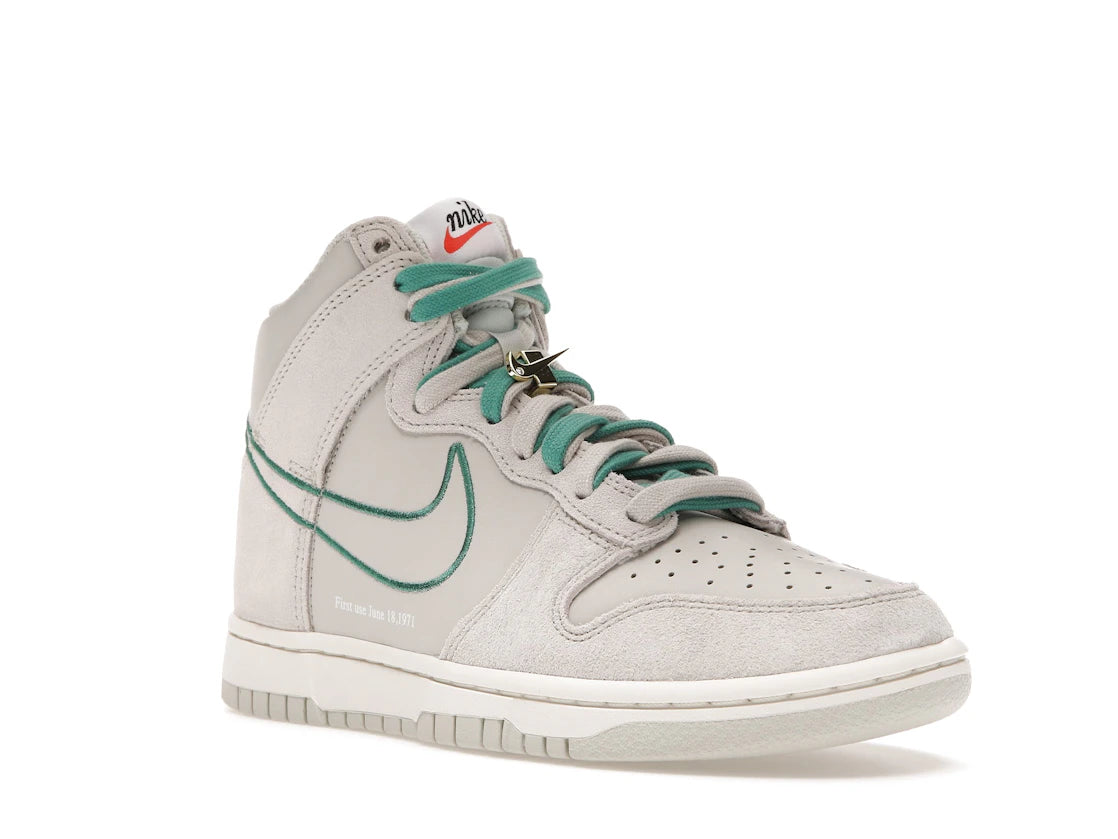 Nike Dunk High First Use Sail - vue secondaire A