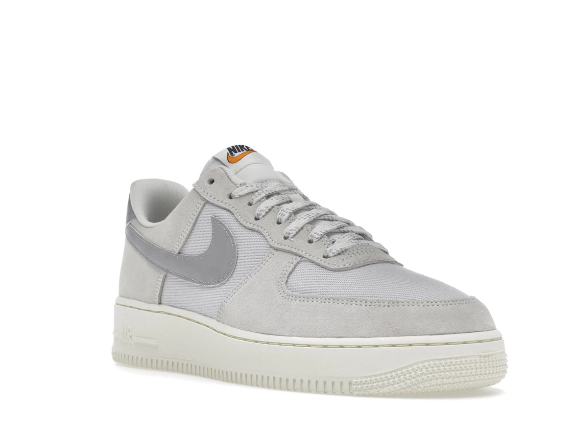 Nike Air Force 1 Low '07 LV8 Vintage Certified Fresh Photon Dust Sail - vue secondaire A