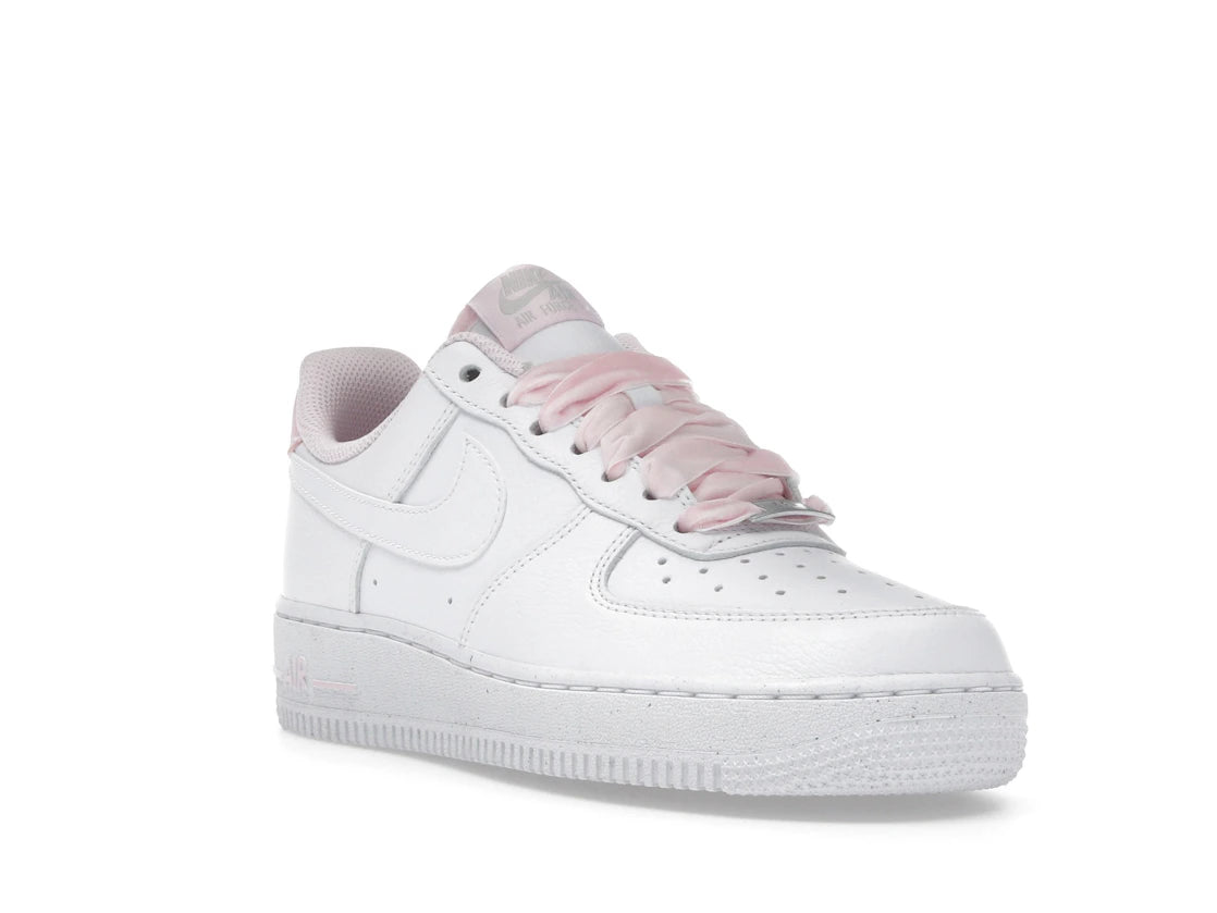 Nike Air Force 1 Low Vintage Pink Foam Velvet Laces (Women's) - vue secondaire A