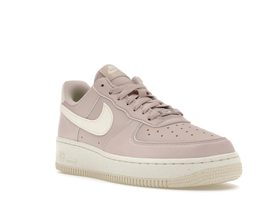 Nike Air Force 1 Low '07 SE Next Nature Platinum Violet Coconut Milk (Women's) - vue secondaire A