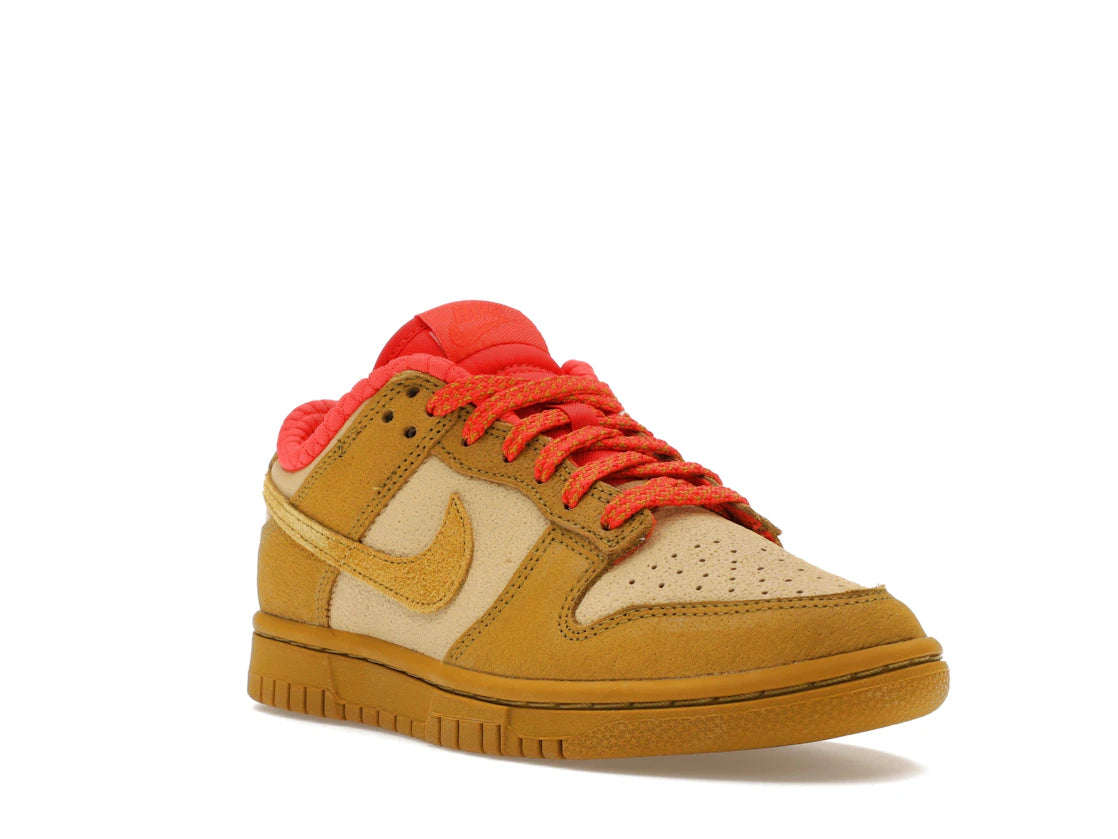 Nike Dunk Low Bronzine Sesame Picante Red (Women's) - vue secondaire A