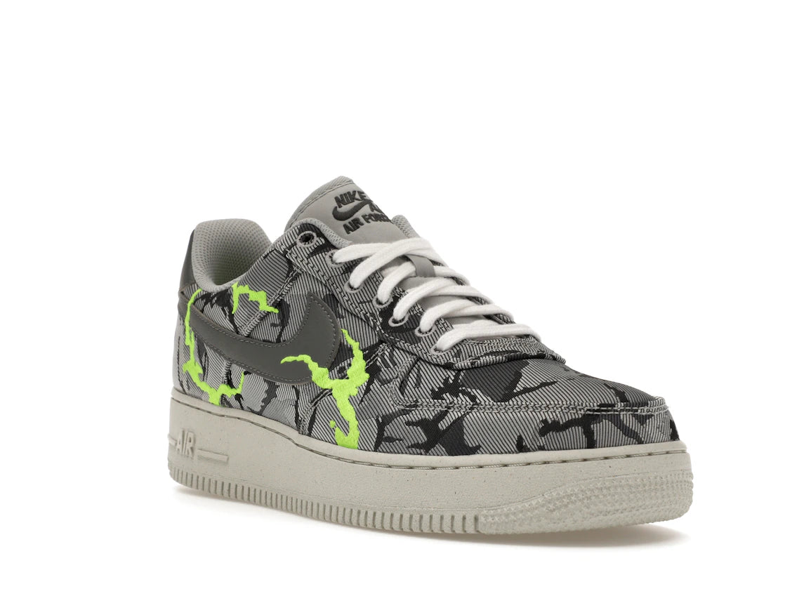 Nike Air Force 1 Low '07 LX Light Smoke Grey Camo Embroidery - vue secondaire A