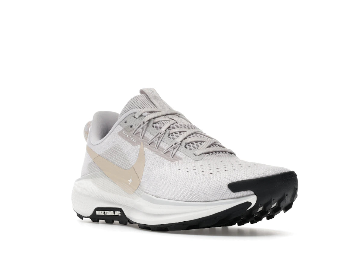 Nike React Pegasus Trail 5 Vast Grey Summit White Black Sanddrift - vue secondaire A