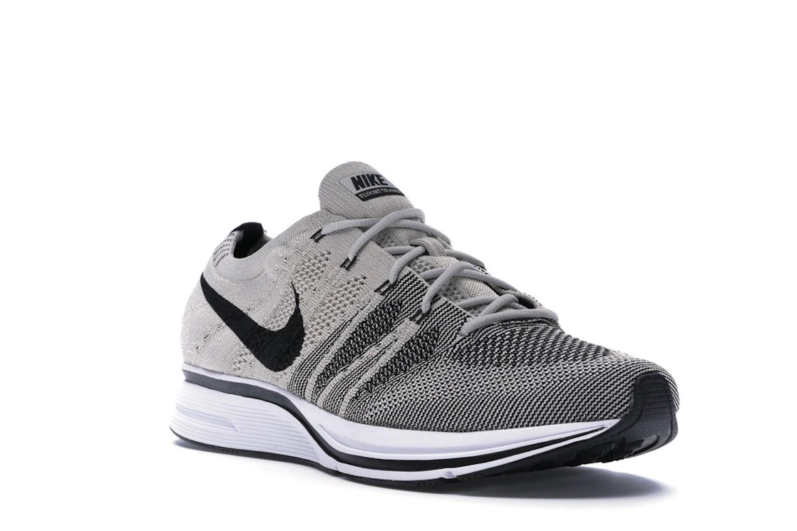 Nike Flyknit Trainer Pale Grey - vue secondaire A