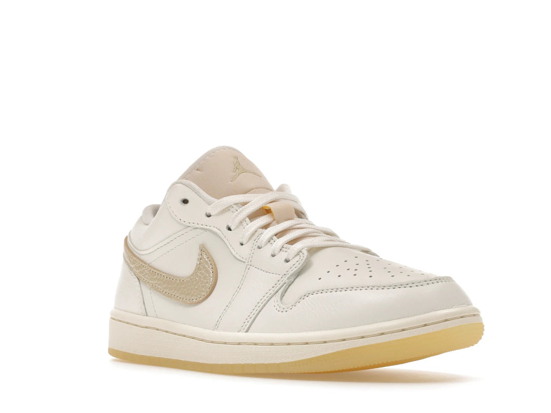 Jordan 1 Low SE Metallic Team Gold (Women's) - vue secondaire A