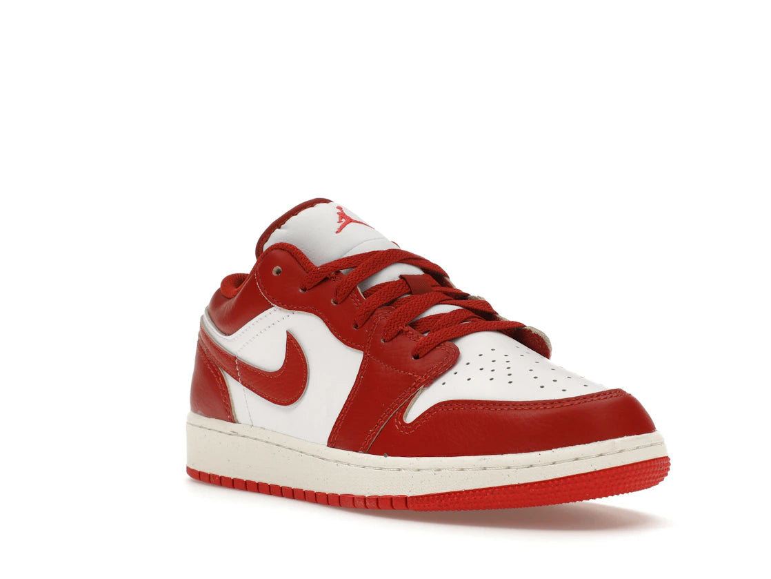 Jordan 1 Low SE Dune Red (GS) - vue secondaire A