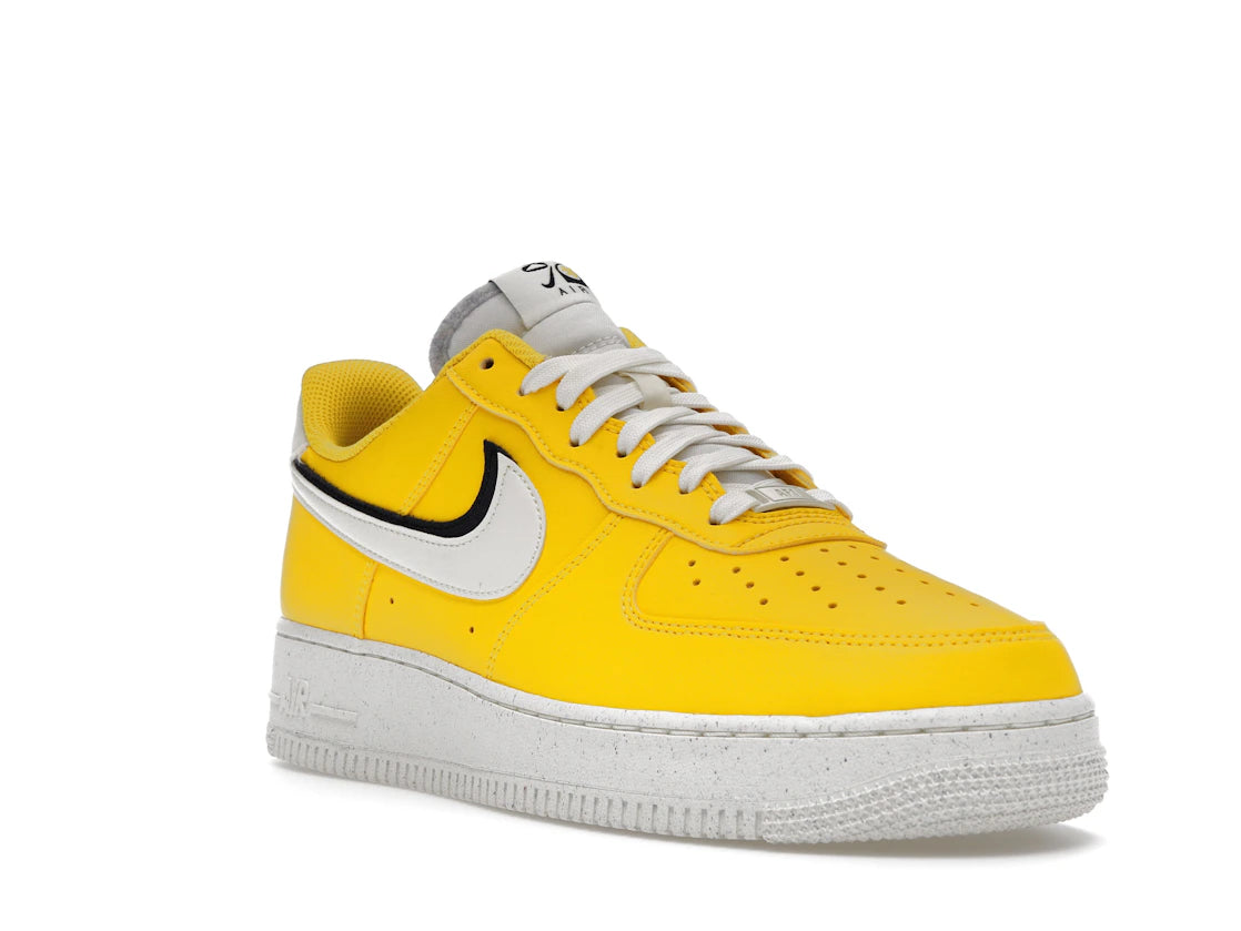 Nike Air Force 1 Low '07 LV8 Tour Yellow Sail Black - vue secondaire A