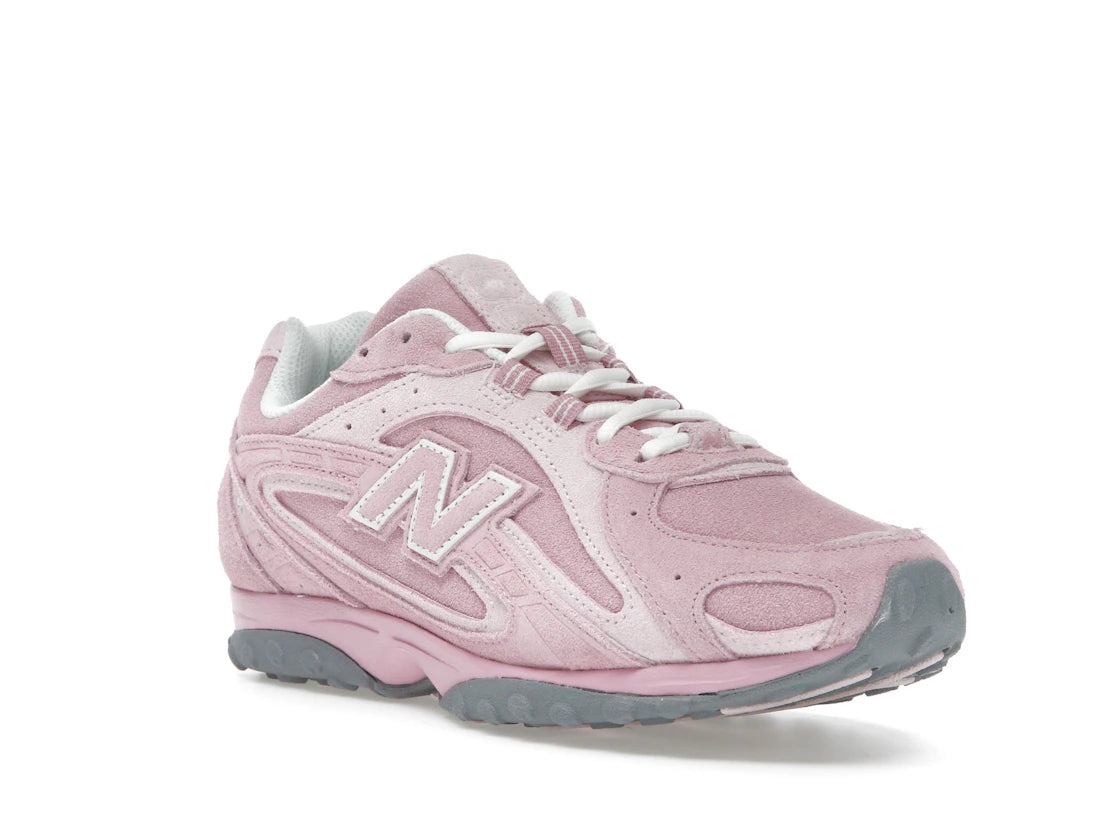 New Balance 204L Pastel Pink - vue secondaire A