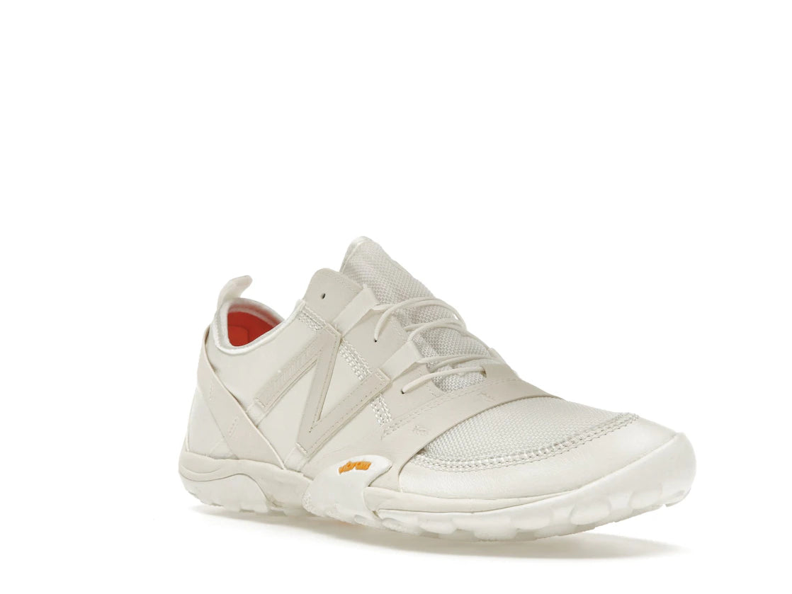 New Balance MT10O ISSEY MIYAKE White - vue secondaire A