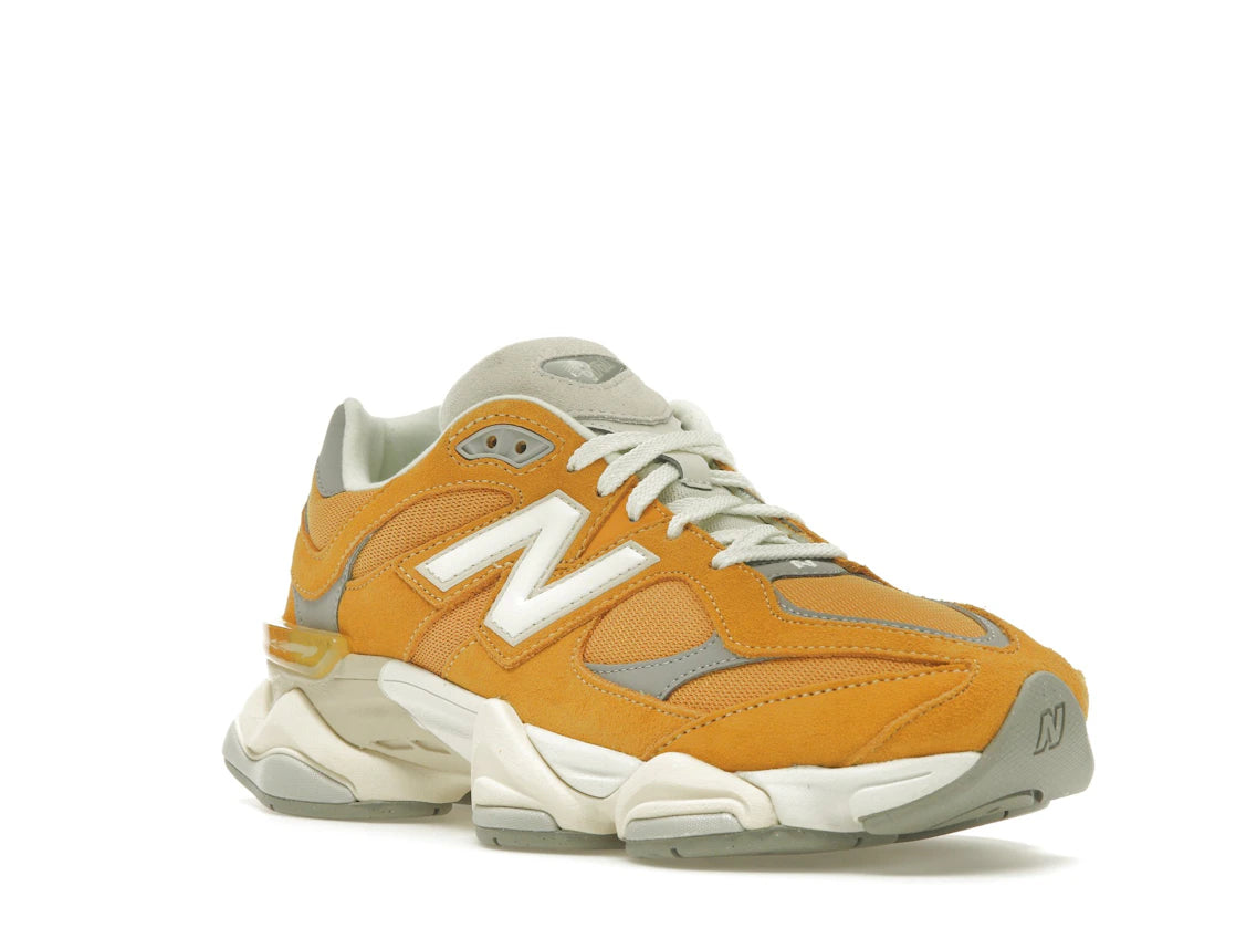 New Balance 9060 Varsity Gold - vue secondaire A