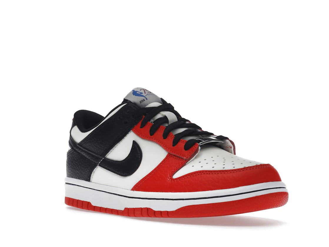 Nike Dunk Low EMB NBA 75th Anniversary Chicago (GS) - vue secondaire A