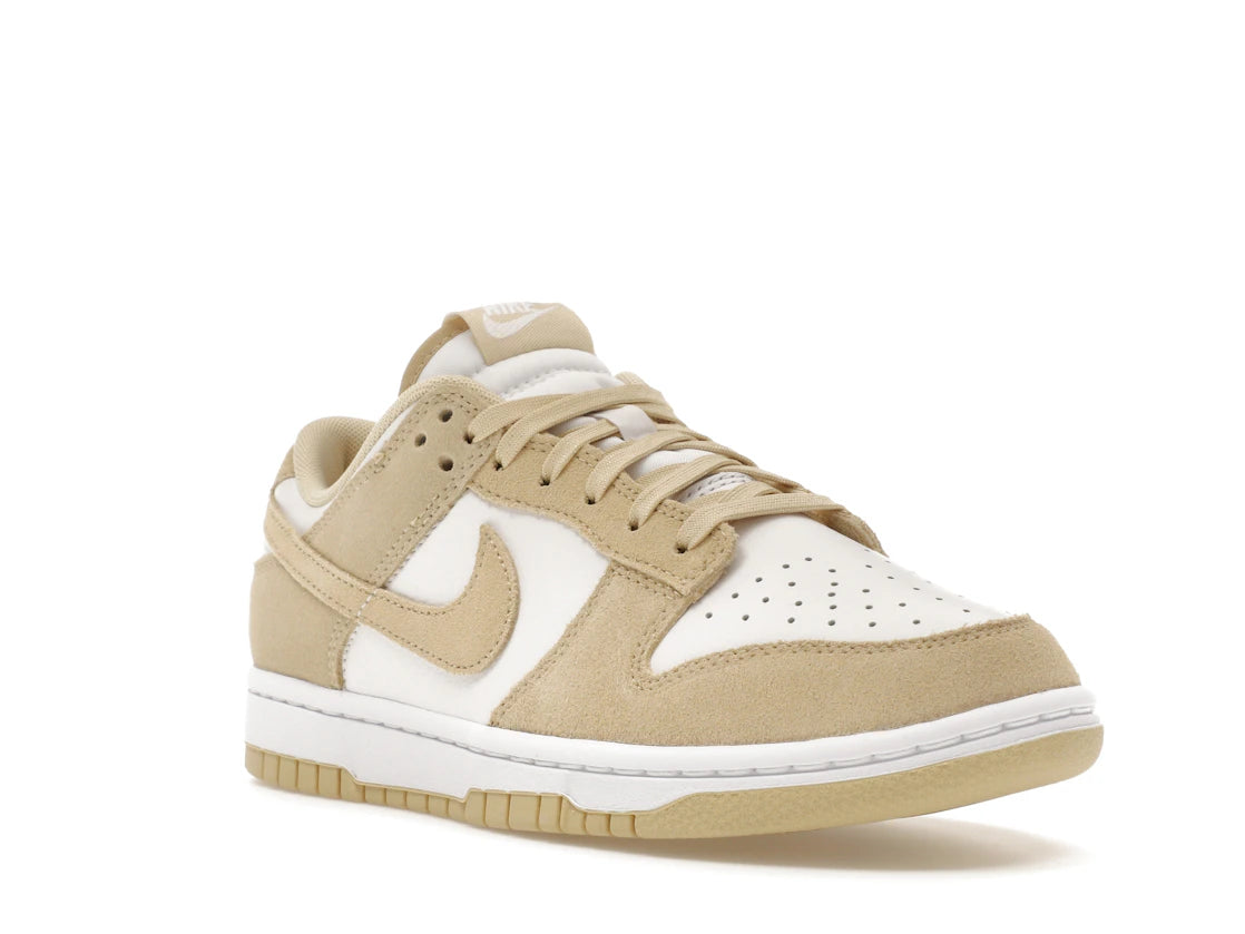 Nike Dunk Low SE Team Gold Suede - vue secondaire A