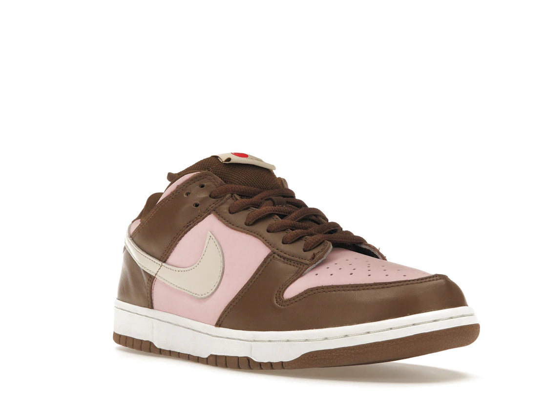 Nike SB Dunk Low Stussy Cherry - vue secondaire A