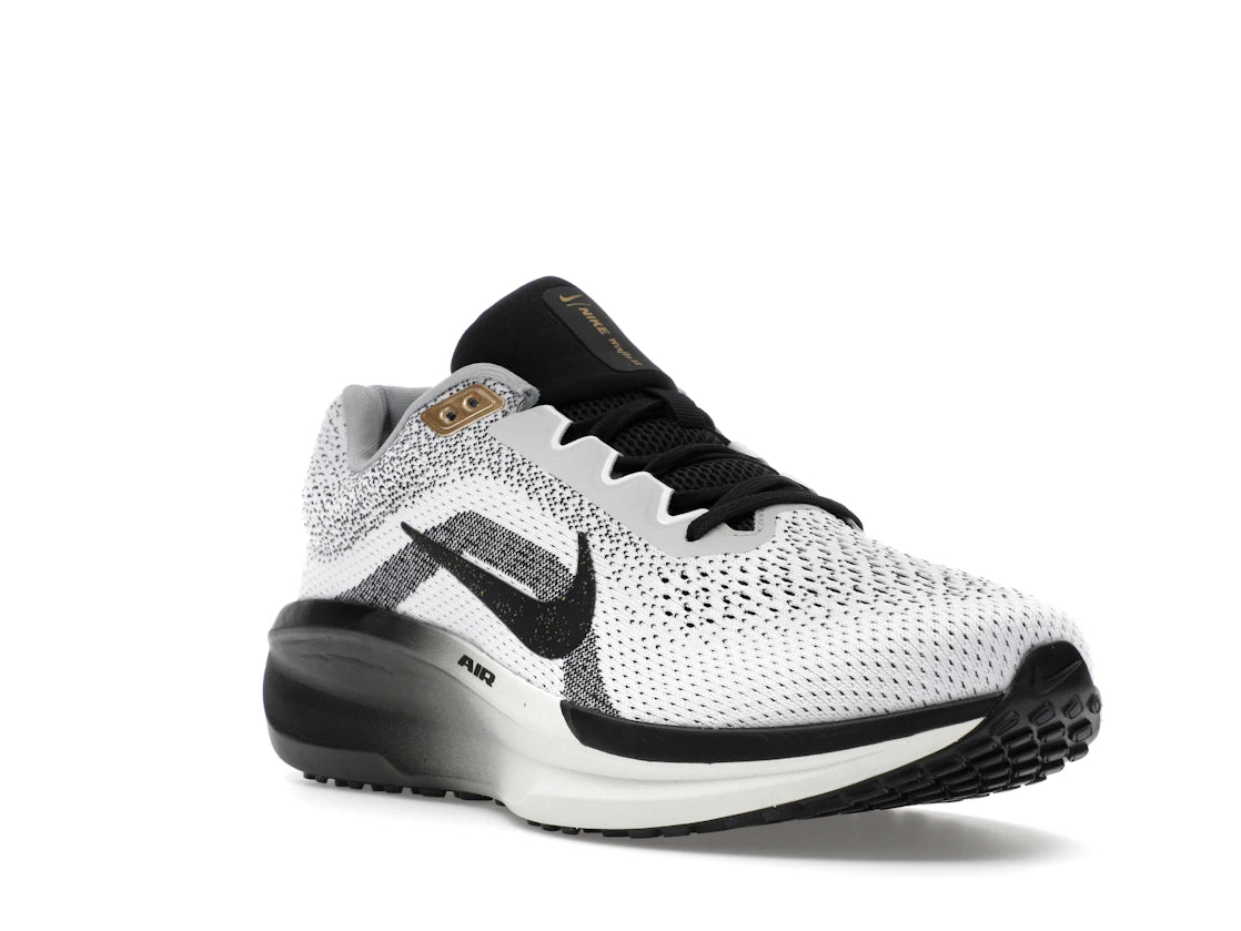 Nike Winflo 11 SE White Metallic Gold Light Smoke Grey Black - vue secondaire A