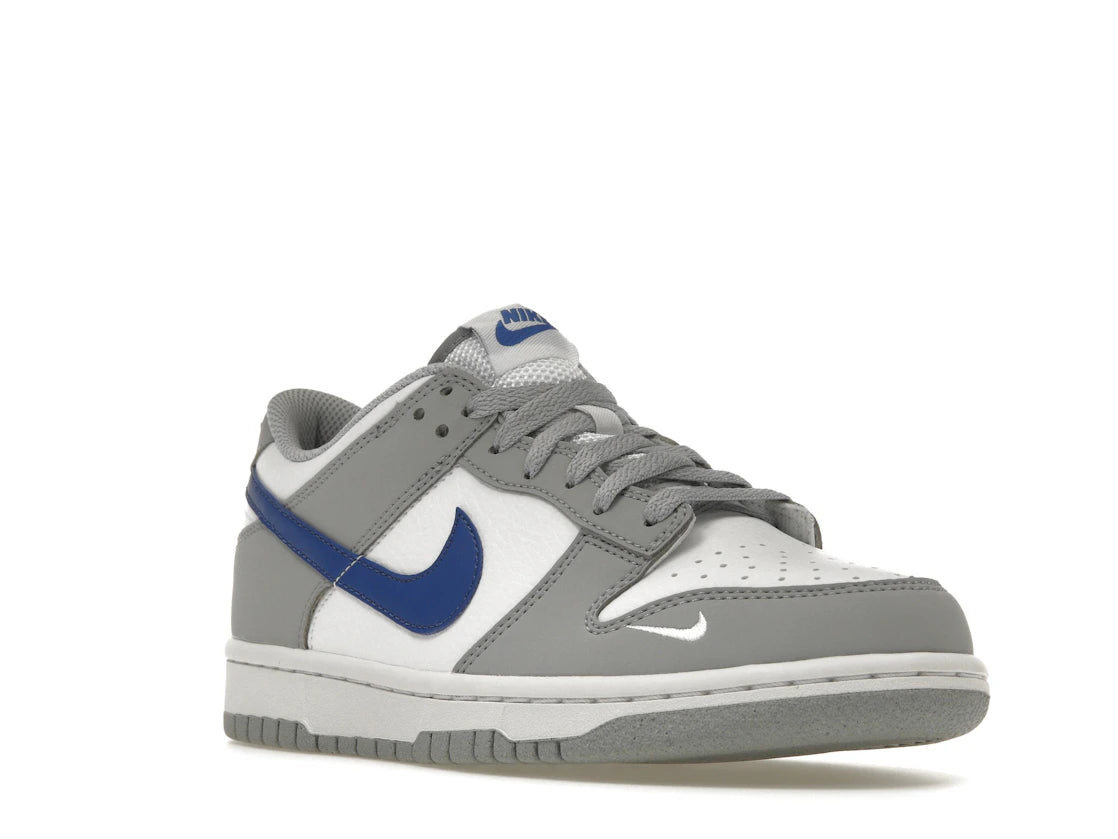 Nike Dunk Low Mini Swoosh Wolf Grey Game Royal (GS) - vue secondaire A
