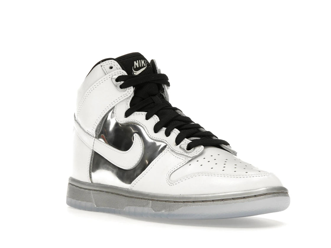 Nike Dunk High SE Chrome (Women's) - vue secondaire A