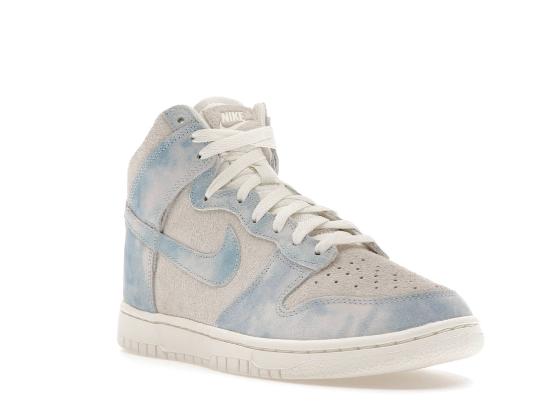 Nike Dunk High SE Clouds Celestine Blue (Women's) - vue secondaire A