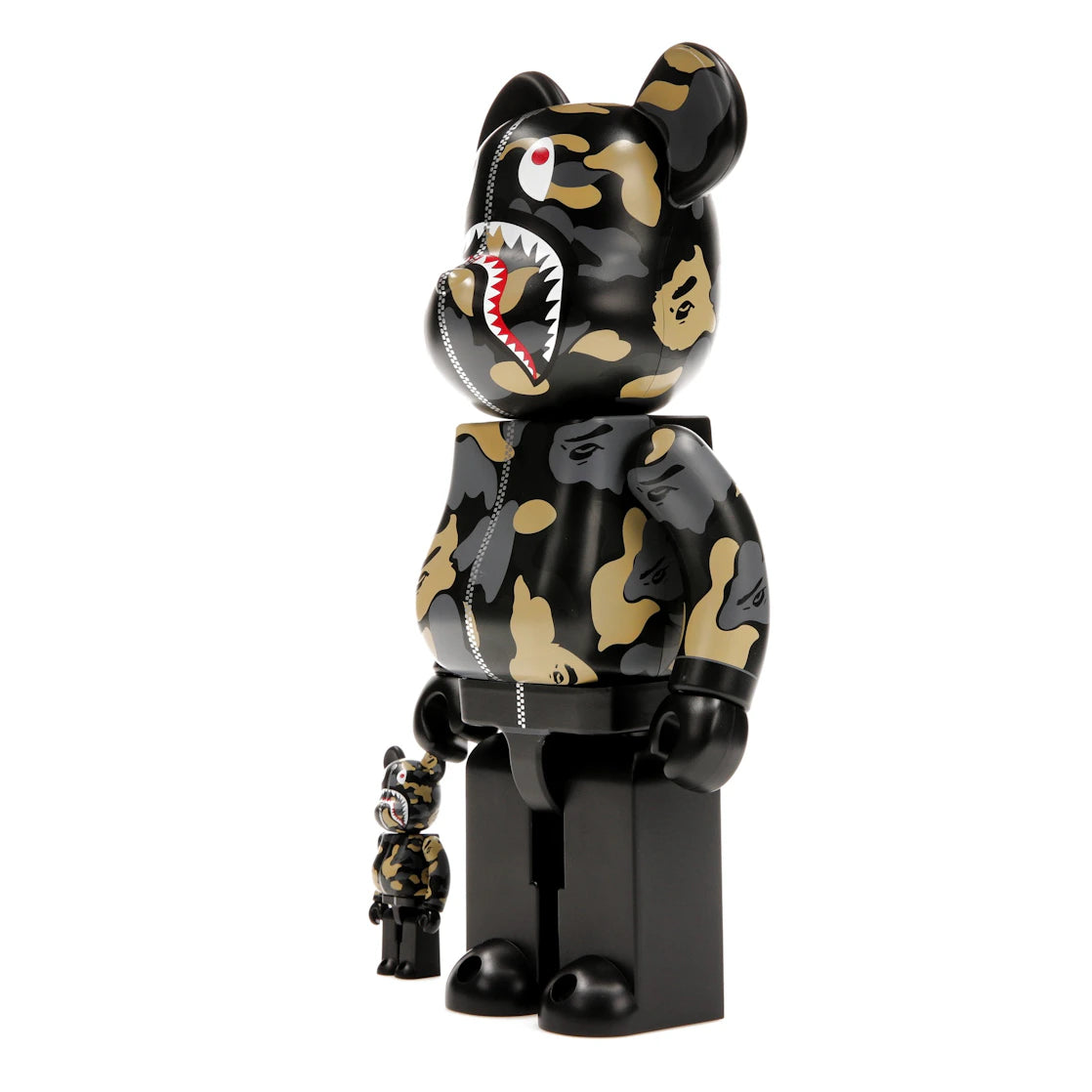 Bearbrick x BAPE Madison Avenue Exclusive Shark Camo 100% & 400% Set - vue secondaire A