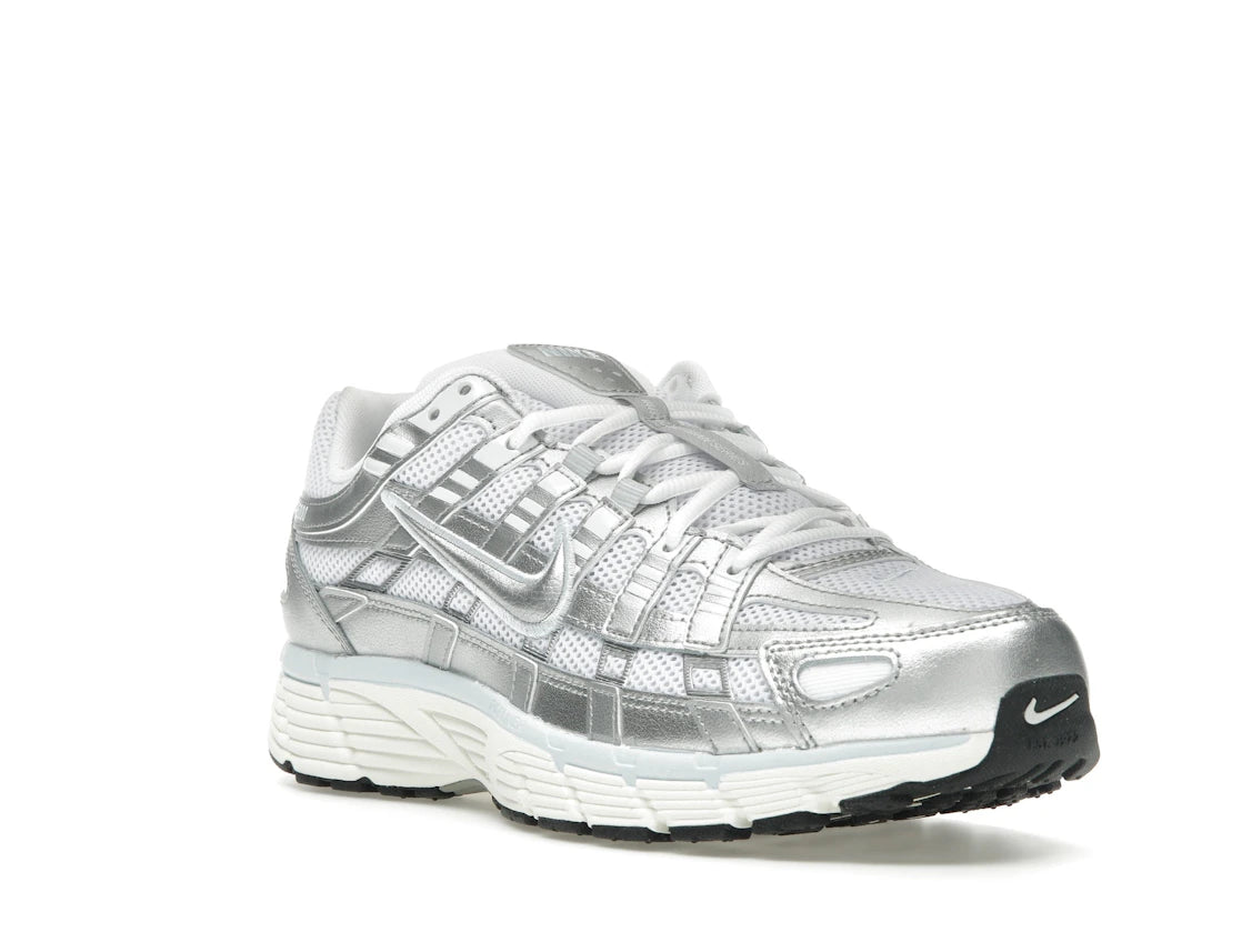 Nike P-6000 White Blue Tint Sail Metallic Silver (Women's) - vue secondaire A