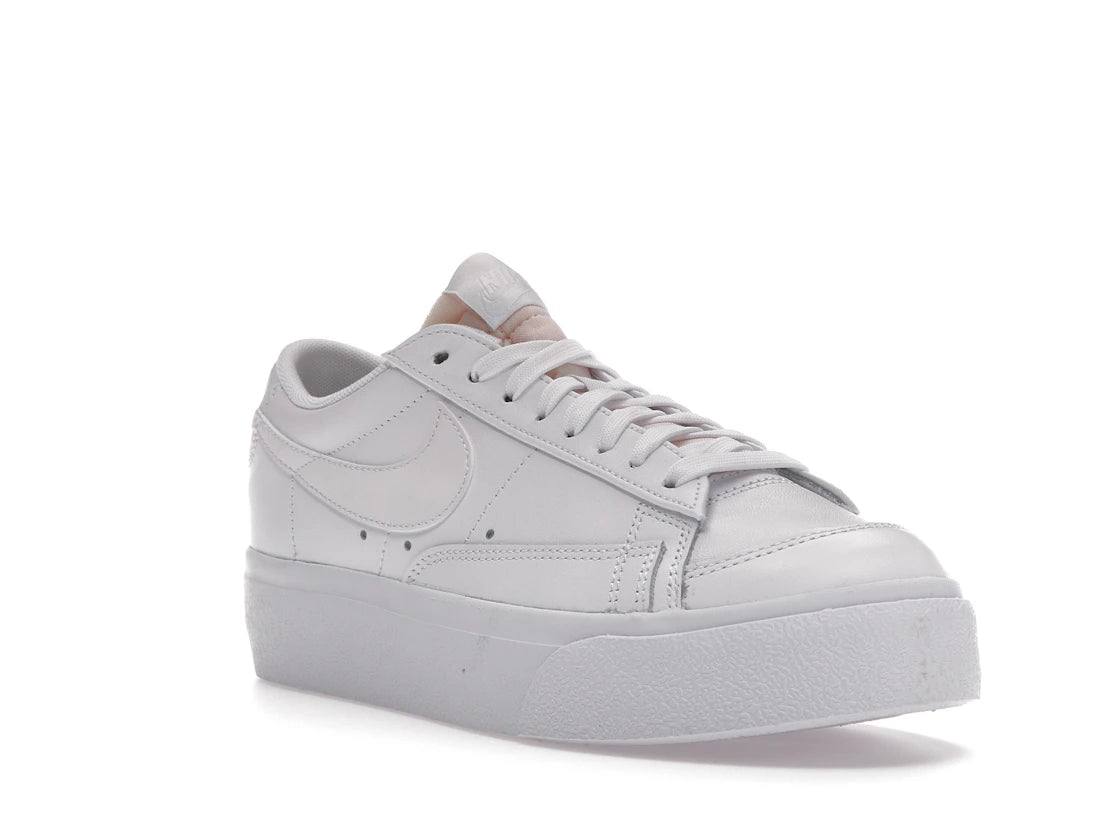 Nike Blazer Low Platform Triple White (Women's) - vue secondaire A