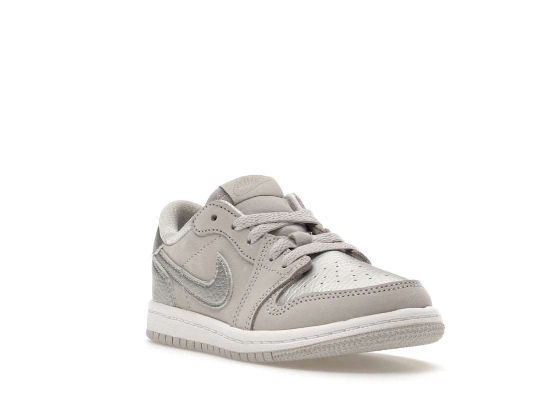 Jordan 1 Low OG Metallic Silver (TD) - vue secondaire A