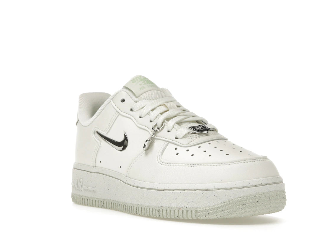 Nike Air Force 1 '07 SE Next Nature Sail Liquid Metal (Women's) - vue secondaire A