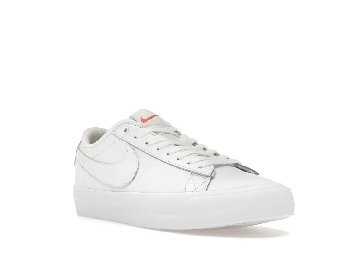 Nike SB Zoom Blazer Low Pro GT ISO Triple White - vue secondaire A