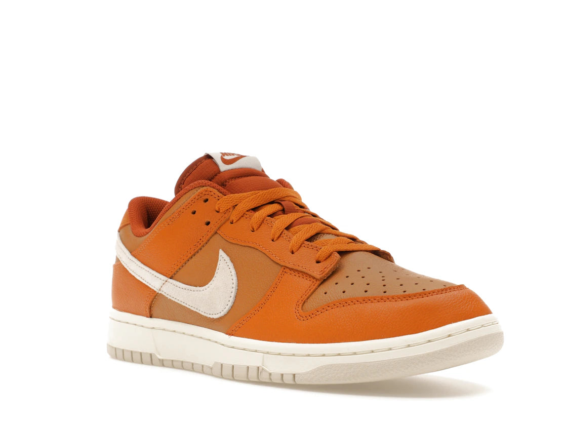 Nike Dunk Low Retro SE Monarch - vue secondaire A
