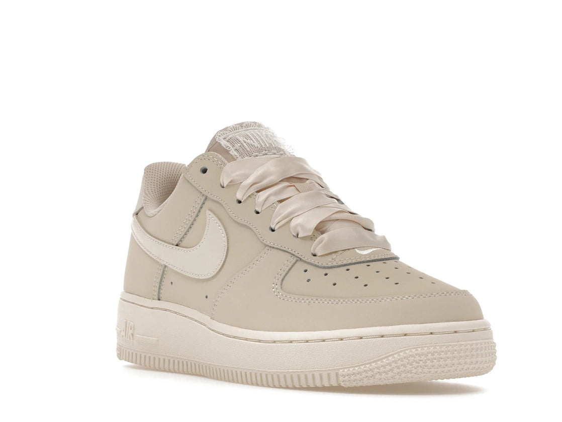 Nike Air Force 1 Retro Premium Oatmeal Pale Ivory (Women's) - vue secondaire A