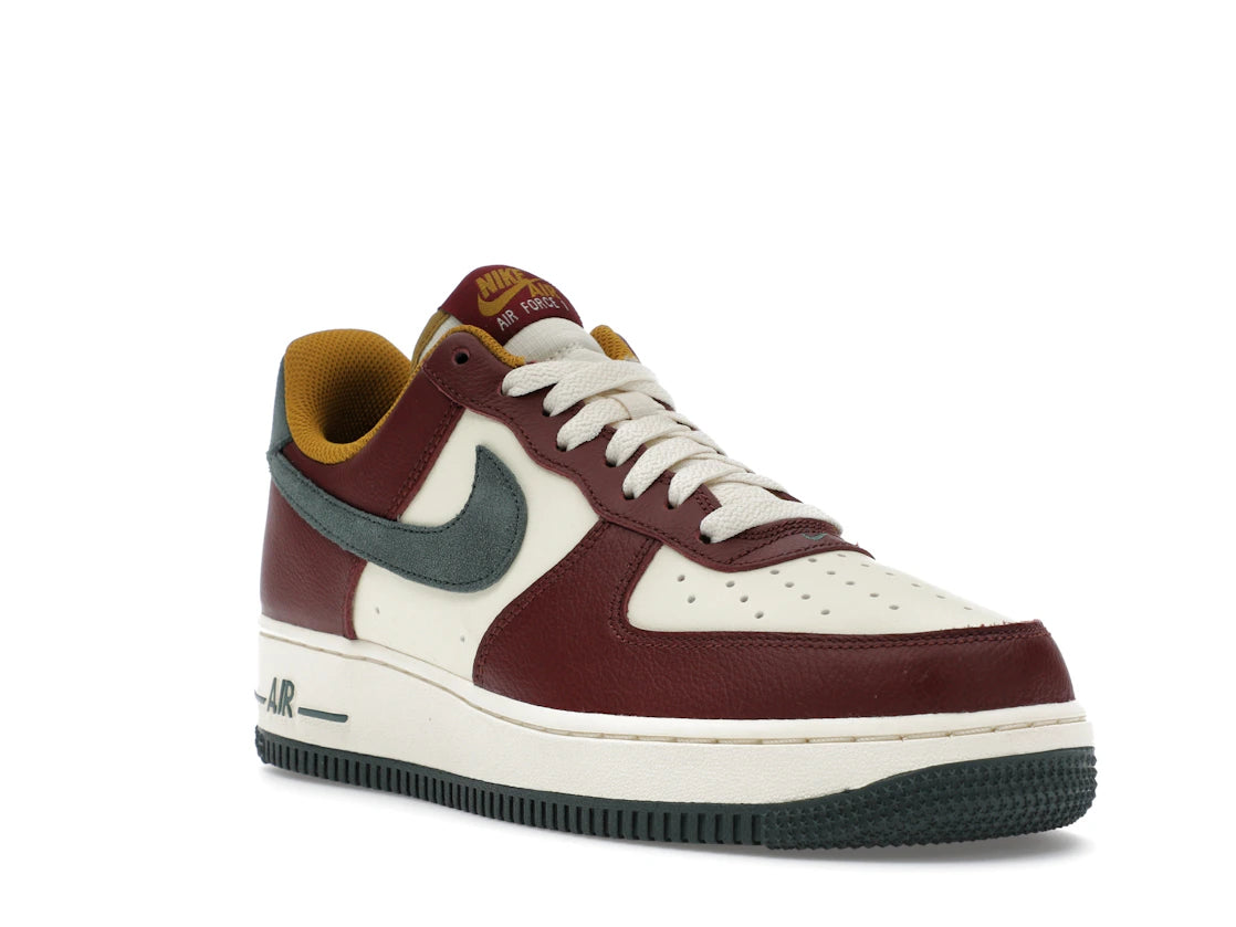 Nike Air Force 1 Low '07 LV8 Dark Team Red Vintage Green - vue secondaire A