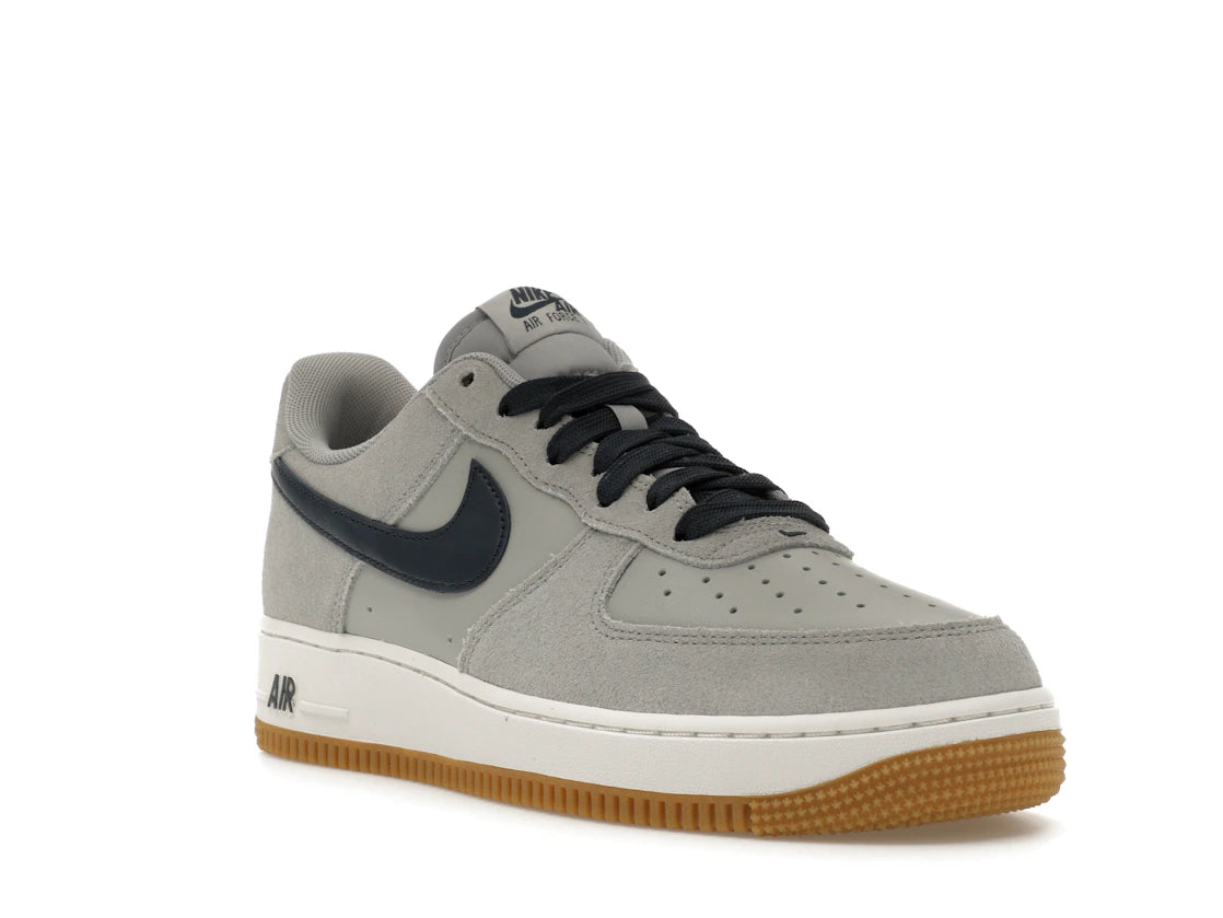 Nike Air Force 1 Low '07 LV8 Light Smoke Grey - vue secondaire A