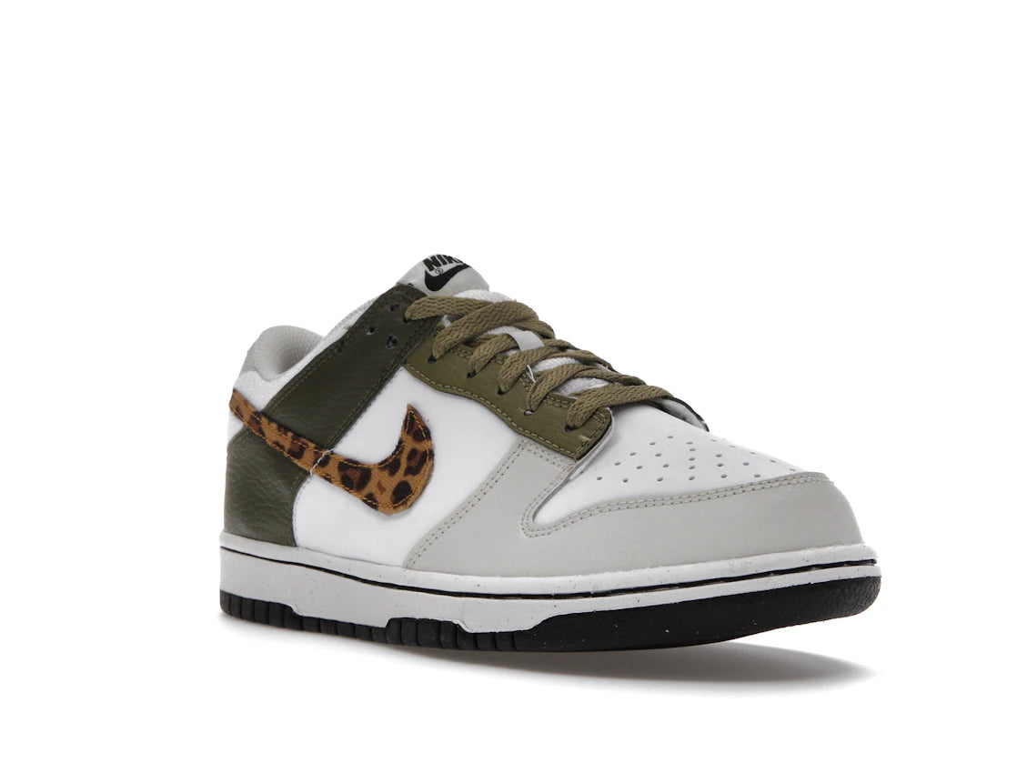 Nike Dunk Low Olive Leopard (GS) - vue secondaire A