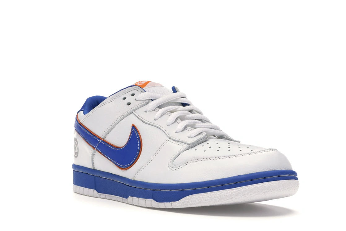 Nike SB Dunk Low Medicom 1 - vue secondaire A