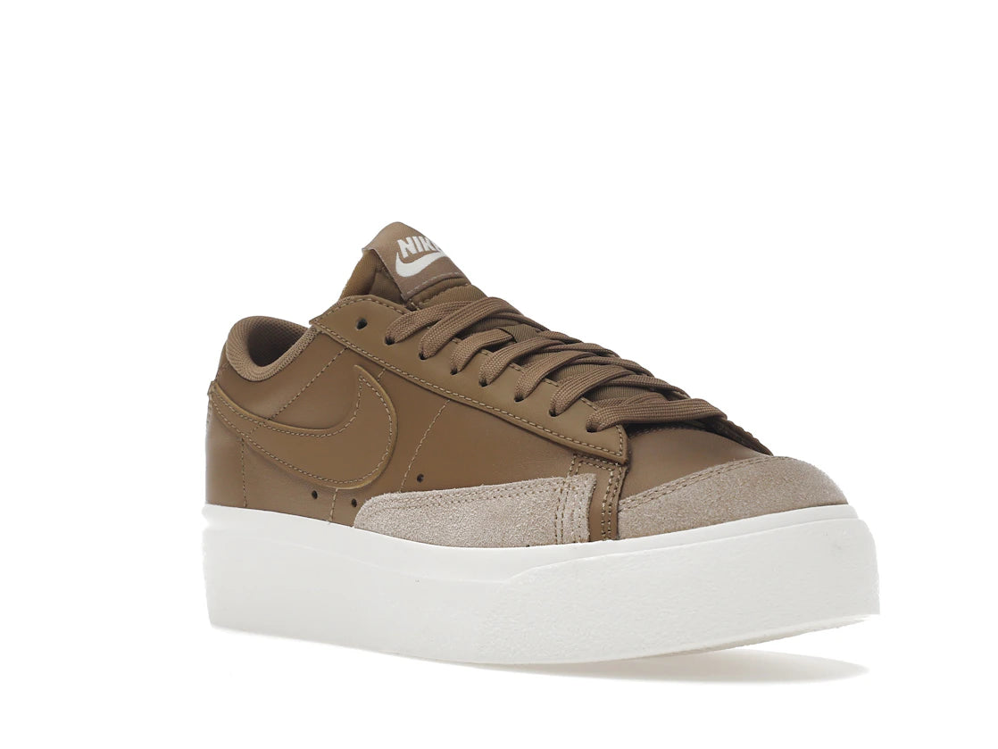 Nike Blazer Low Platform Dark Driftwood (Women's) - vue secondaire A