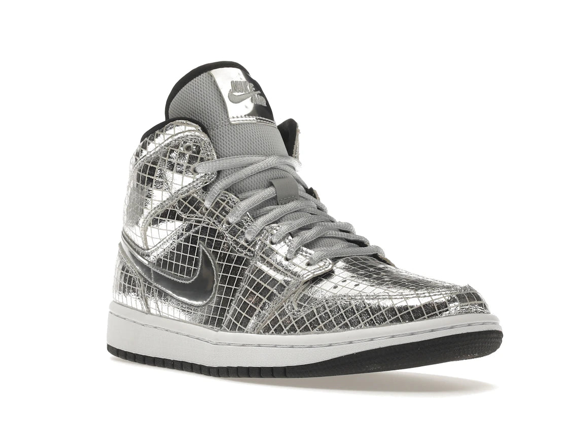 Jordan 1 Mid SE Disco Metallic Silver (Women's) - vue secondaire A
