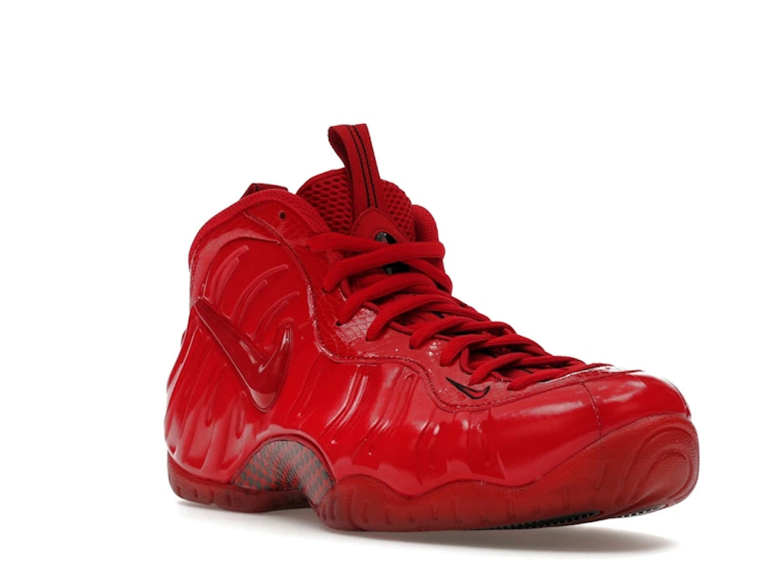 Nike Air Foamposite Pro Red October (2026) - vue secondaire A