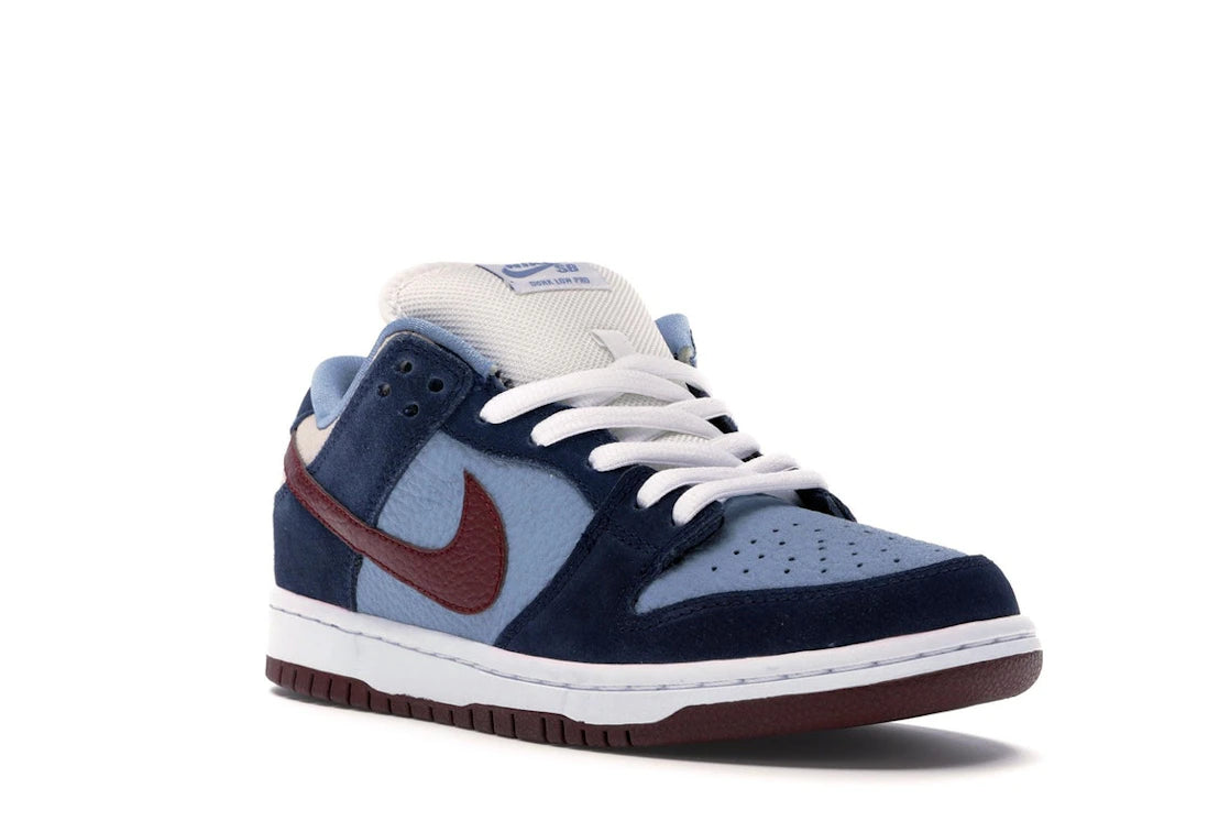 Nike SB Dunk Low FTC Endlich - vue secondaire A