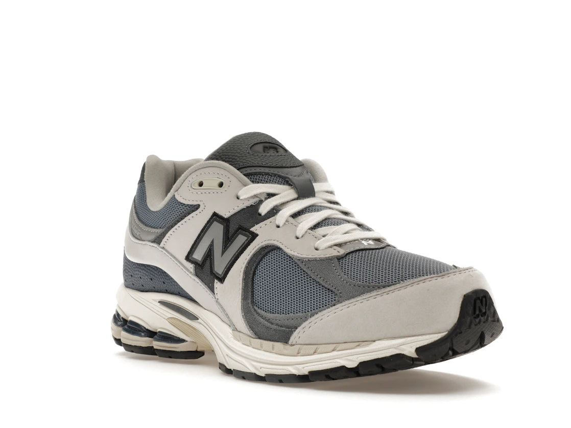 New Balance 2002R atmos Cybernetics Blue - vue secondaire A