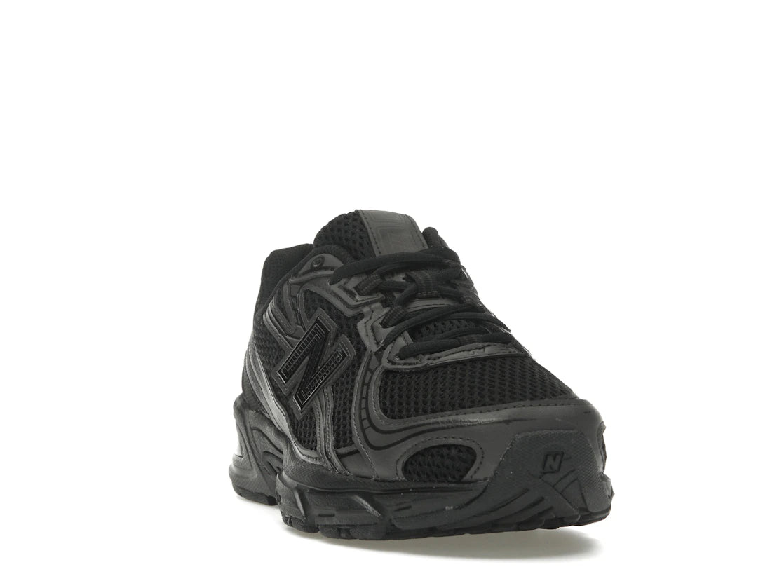 New Balance 740 Triple Black