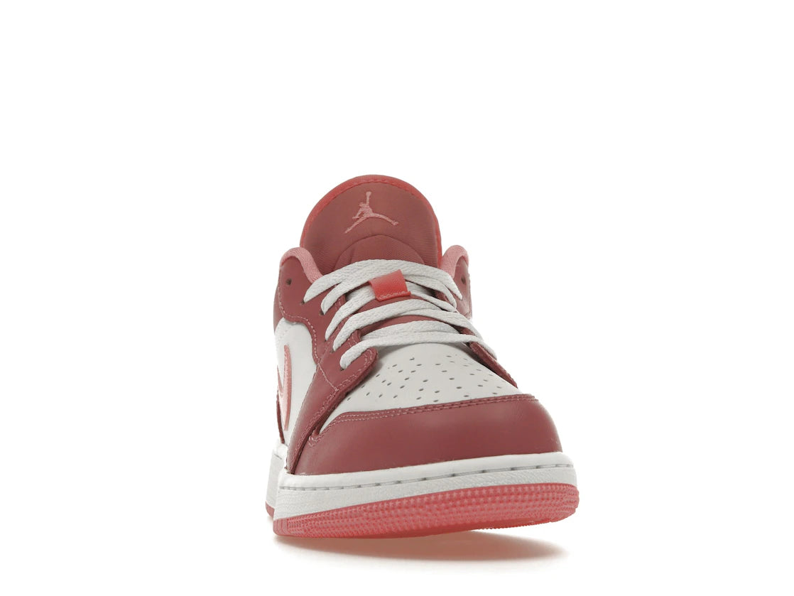 Jordan 1 Low Desert Berry (GS) - vue secondaire A