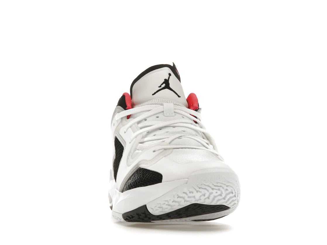 Jordan 37 Low Siren Red - vue secondaire A