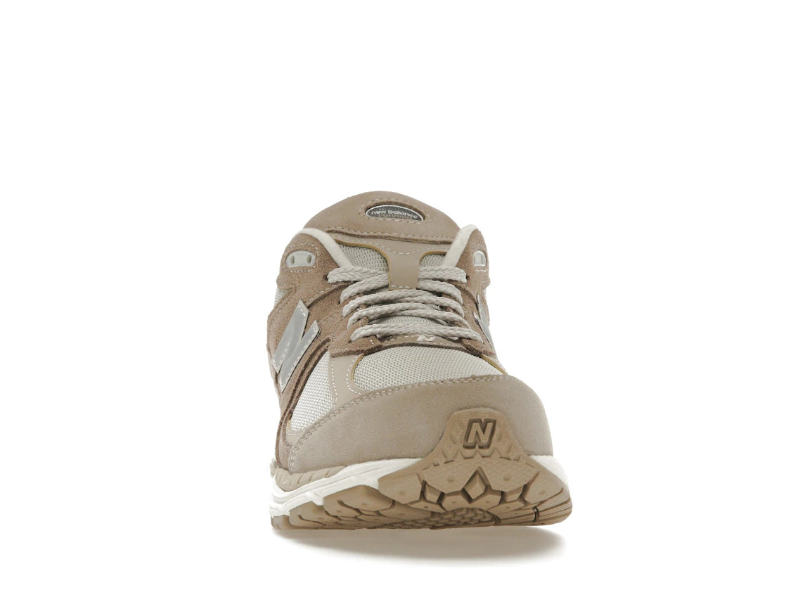 New Balance 2002R Driftwood Sandstone - vue secondaire A