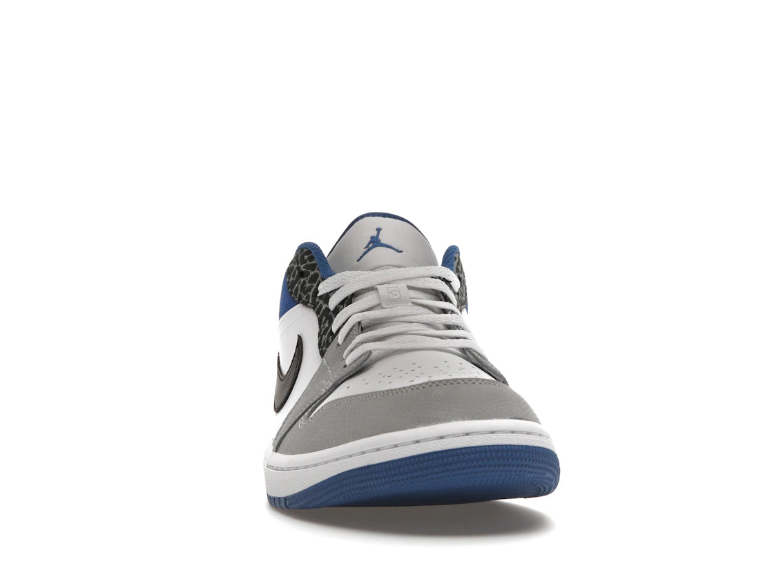 Jordan 1 Low SE True Blue - vue secondaire A