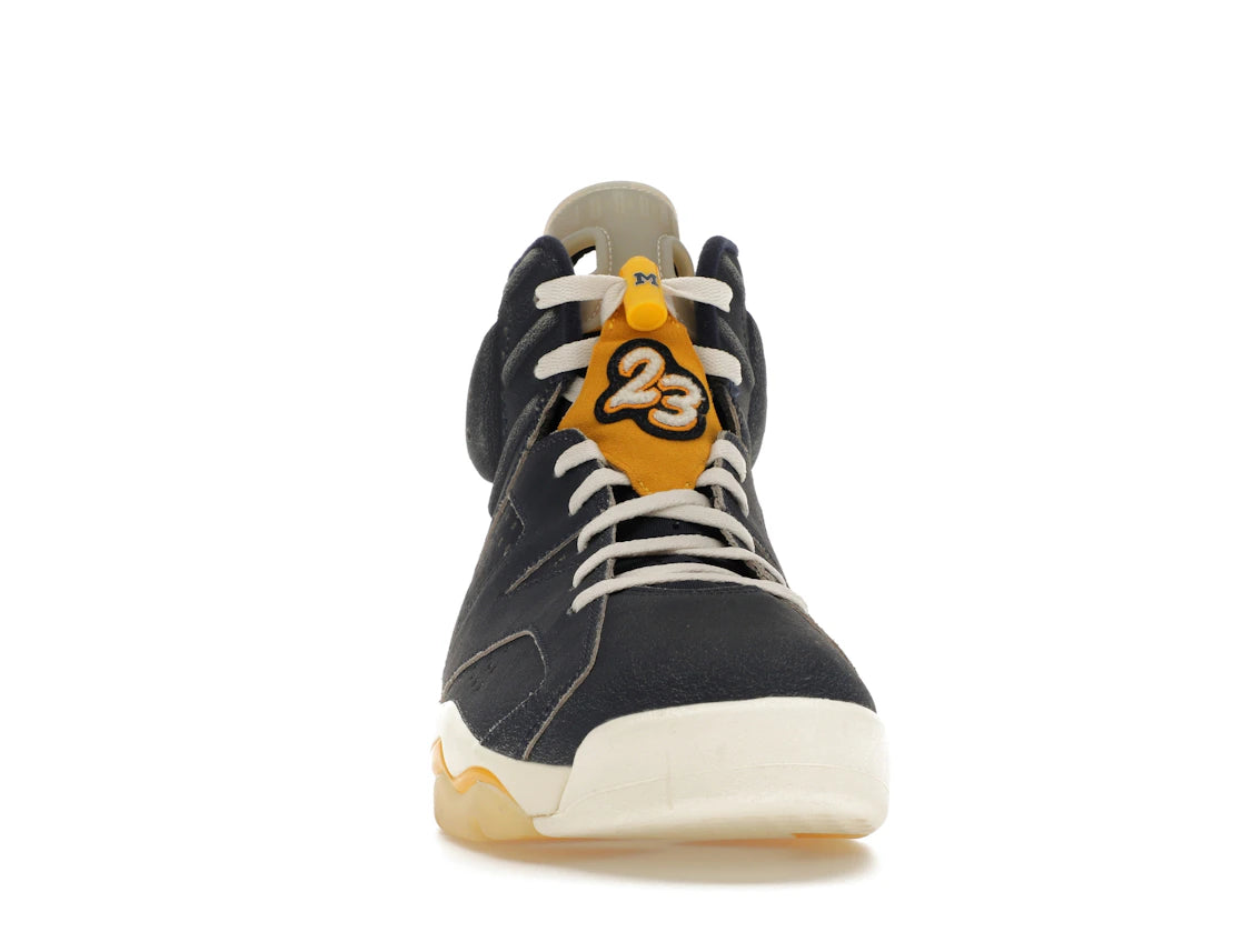 Jordan 6 Retro Michigan PE - vue secondaire A
