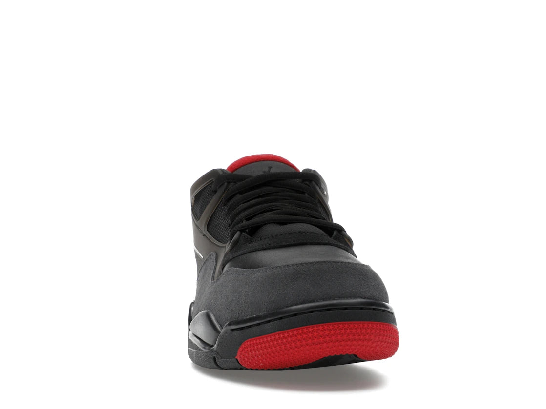 Jordan 4 RM Bred - vue secondaire A