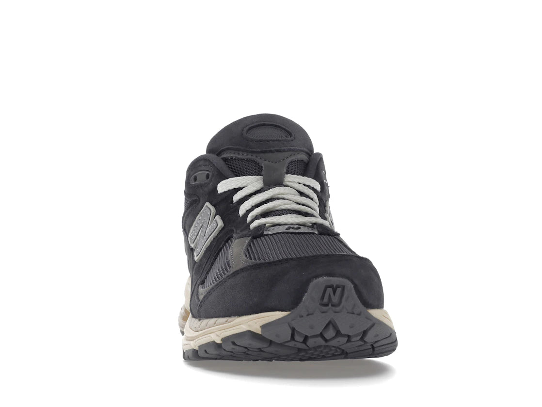 New Balance 2002R Black Dark Grey - vue secondaire A