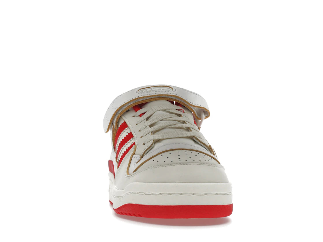 adidas Forum 84 Low Off White Vivid Red Footwear White (Women's) - vue secondaire A