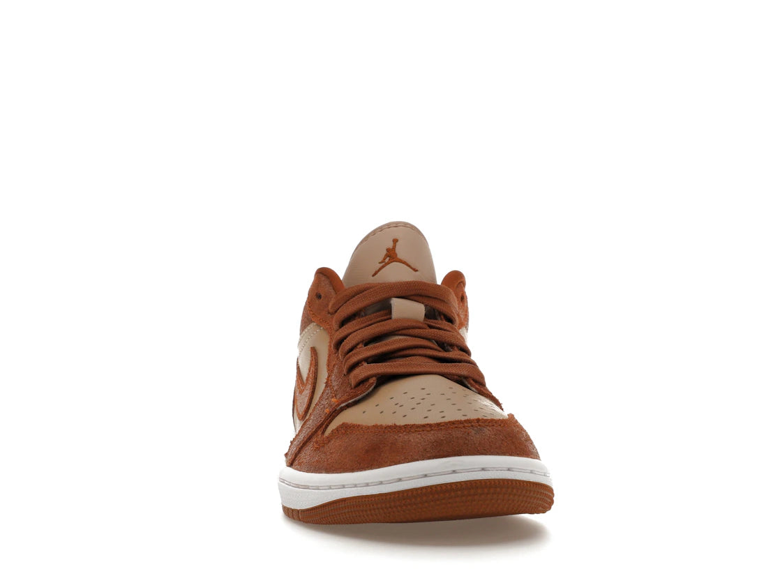 Jordan 1 Low SE Legend Coffee (Women's) - vue secondaire A