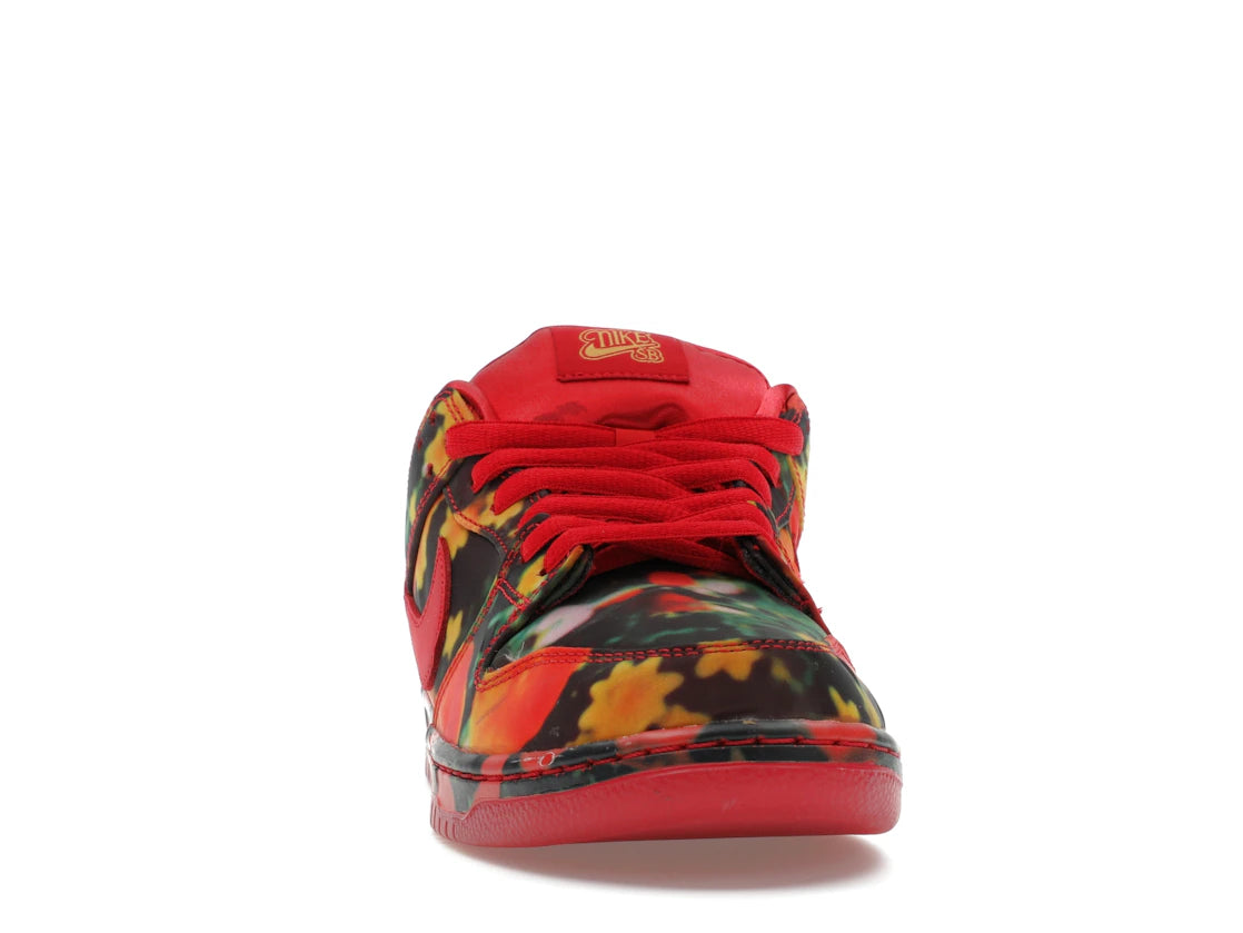 Nike SB Dunk Low The Wizard of Oz Poppy Field - vue secondaire A