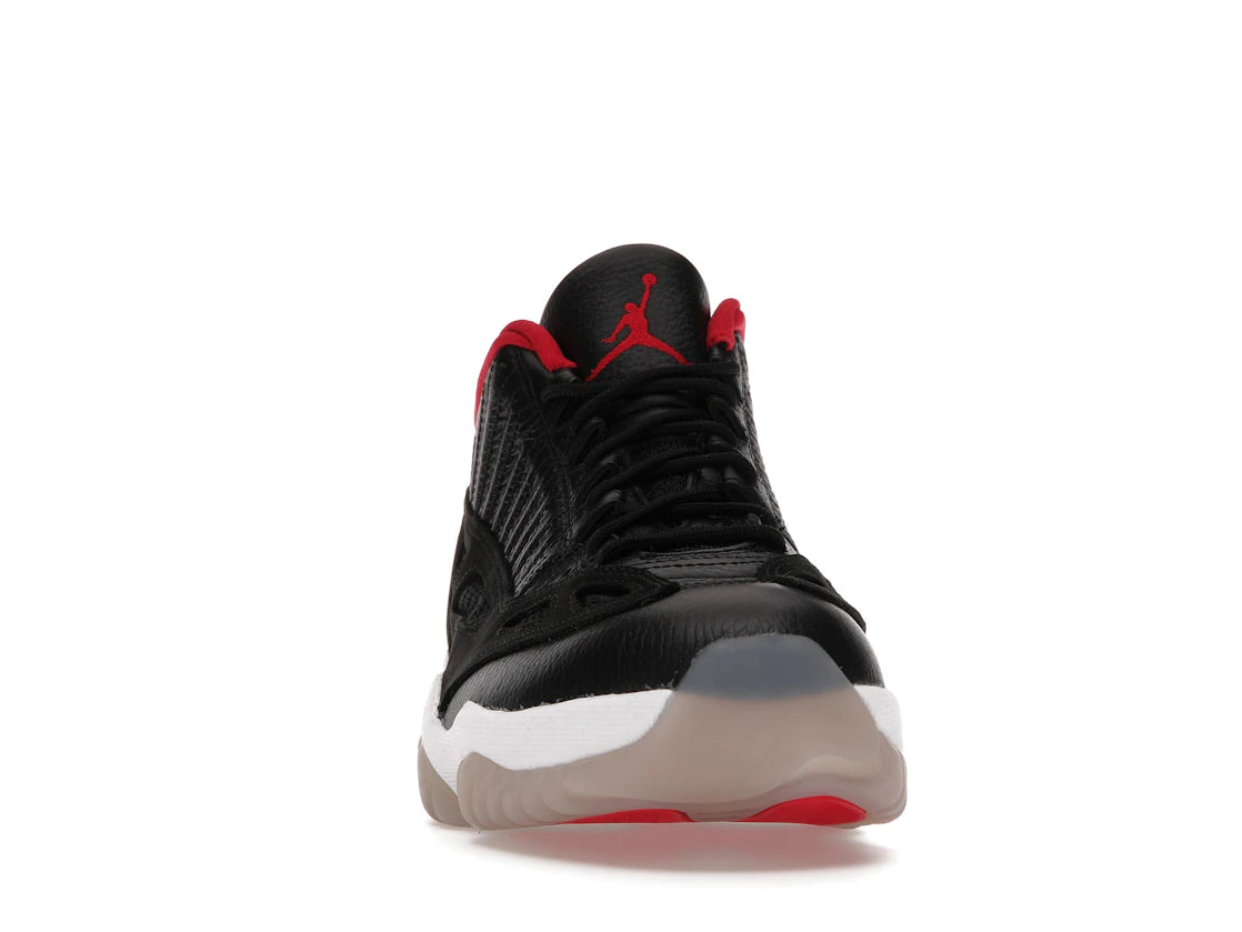 Jordan 11 Retro Low IE Bred (2021) - vue secondaire A